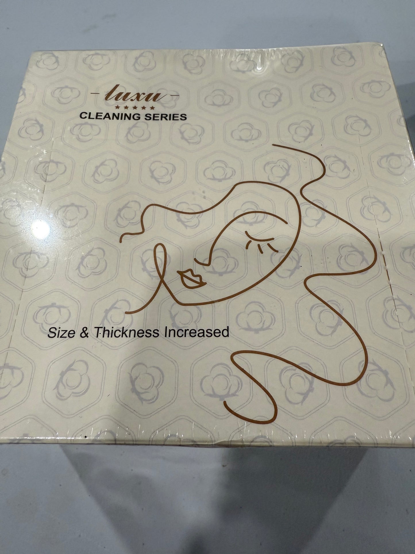 Disposable face towel