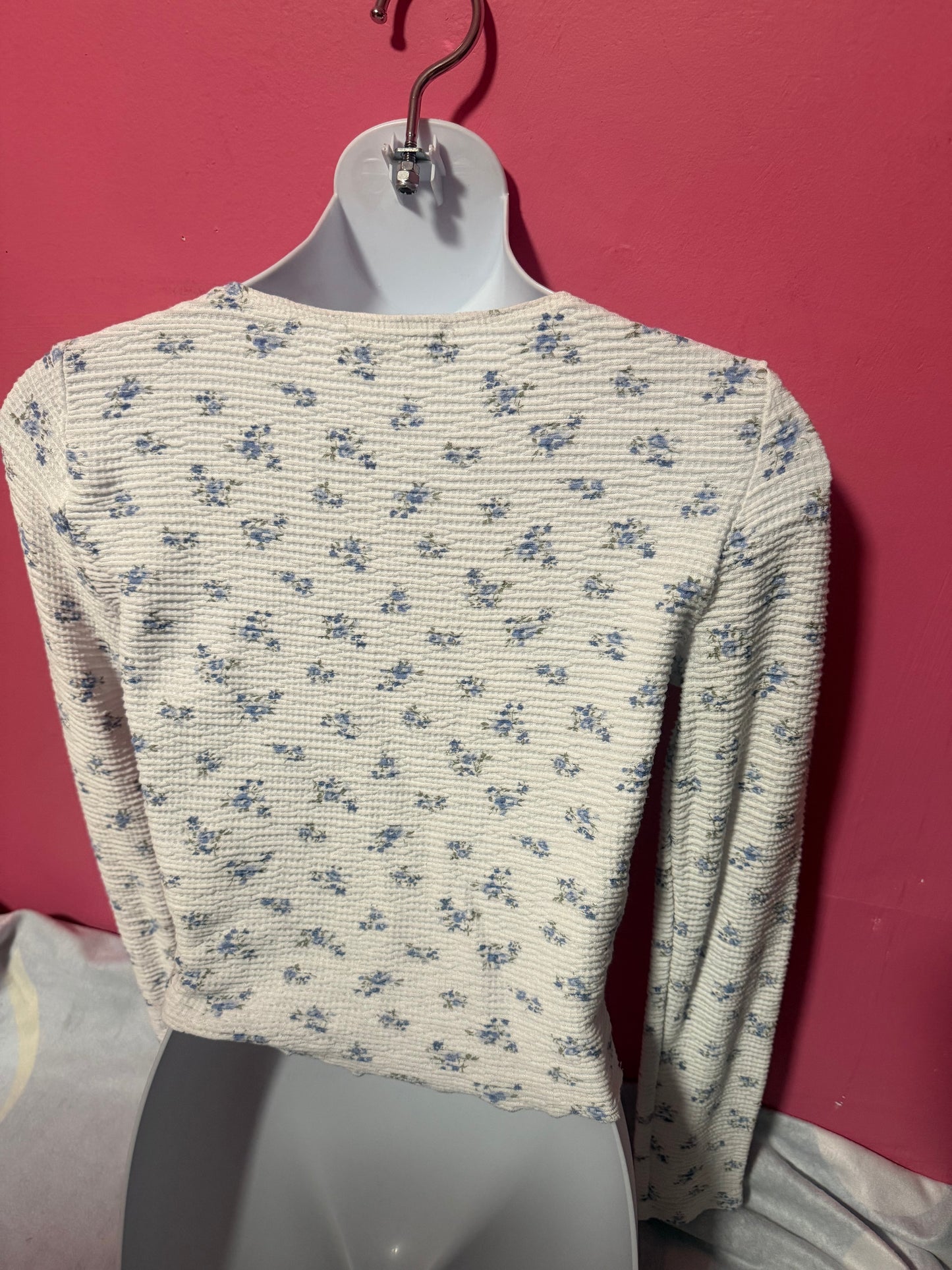 Long sleeve crop top