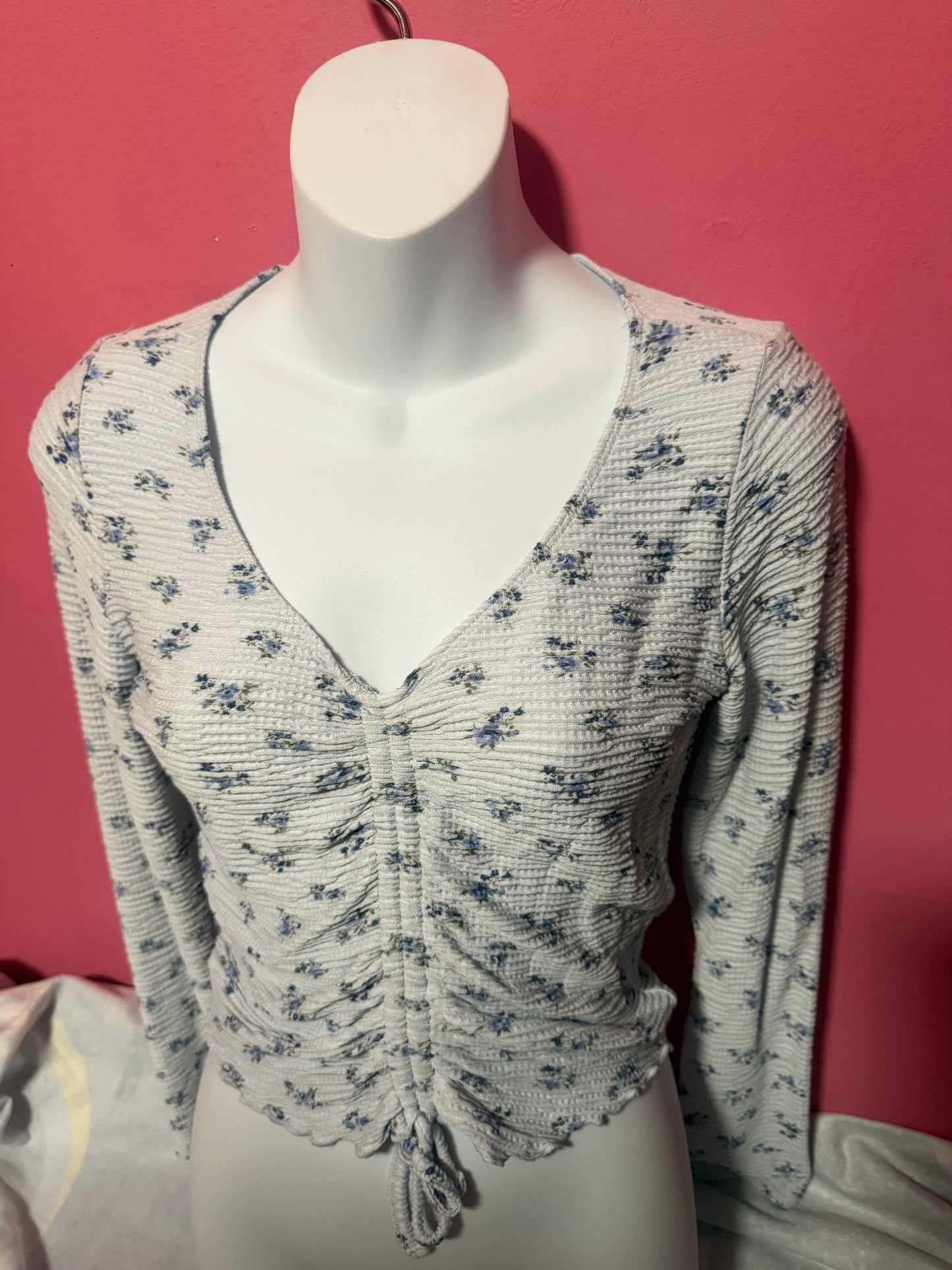 Long sleeve crop top