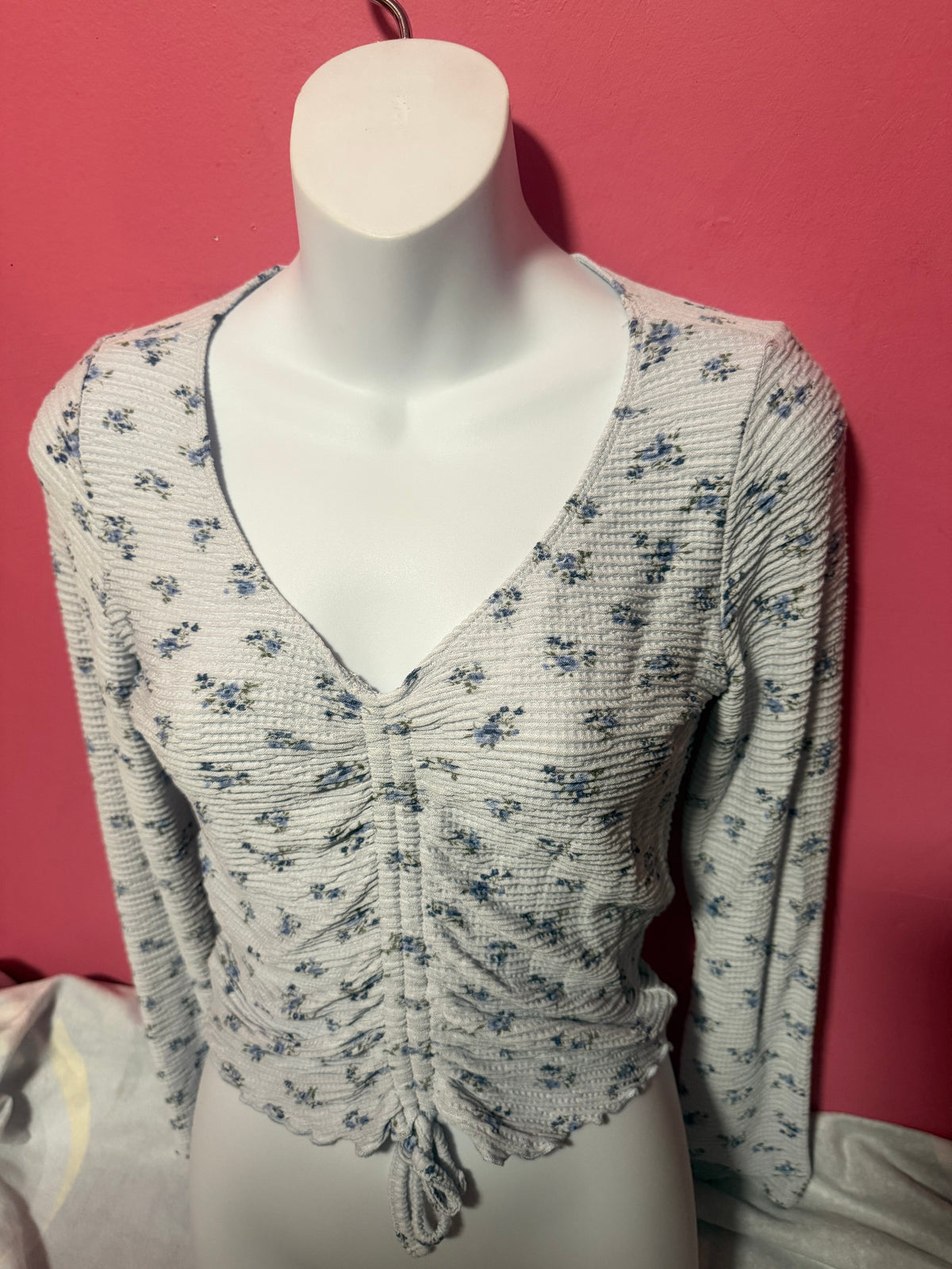 Long sleeve crop top