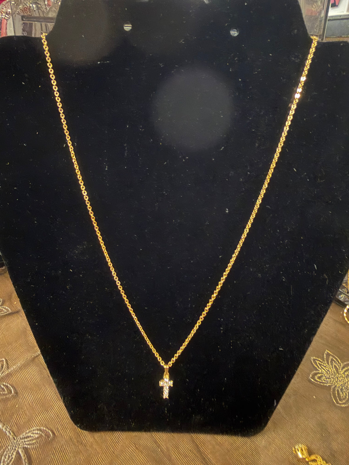 Small cross cubic zirconia